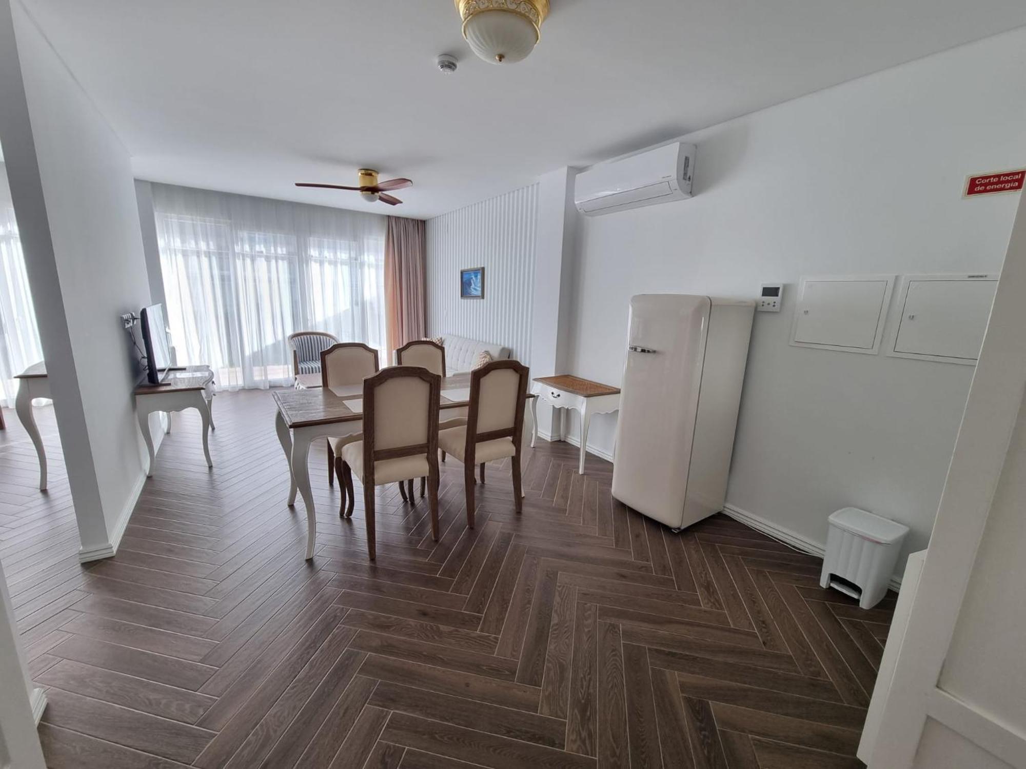 Ocean View Apartments Lourinhã Extérieur photo